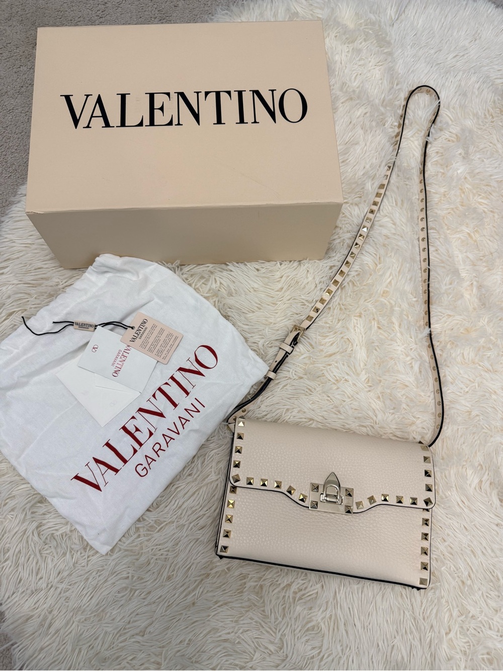 Valentino Garavani Cream Rockstud Pebbled Leather Crossbody